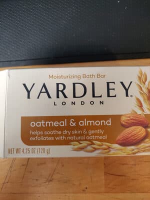 oatmeal & almond soap