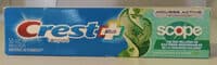Active Foam + Whitening Minty Fresh Striped Dentifrice with Flouristat