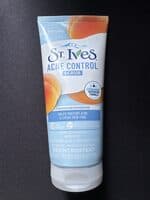 Apricot Acne Control Scrub