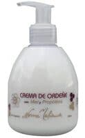 Crema de ordeñe con miel y propóleos