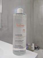 Eau micellaire démaquillante