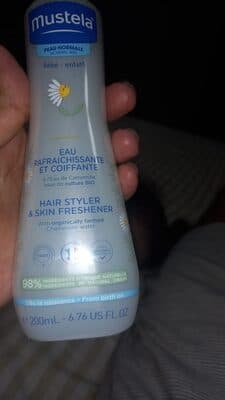 Mustela Eau rafraîchissante et coiffante