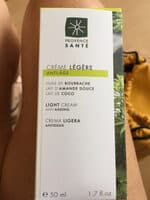 crème légère anti âge