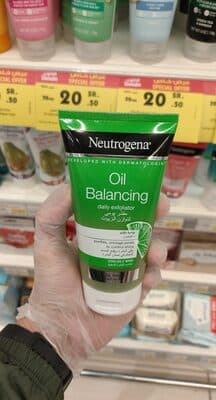 Visibly Clear Shine & Pore Gel Exfoliant Matifiant