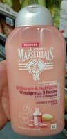 Shampooing Brillance & Nutrition Vinaigre aux 3 fleurs et lait d'Amande