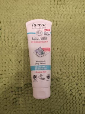Lavera Basis Sensitive Reinigungsmilch