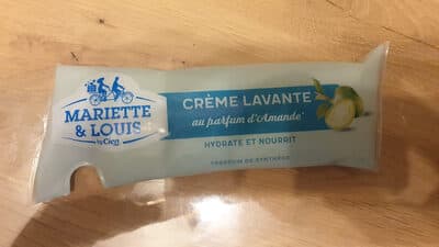Crème lavante au parfum d'amande