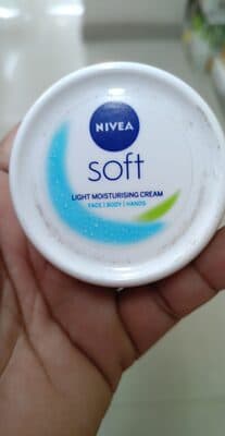 Nivea Soft Light Moisturising Cream