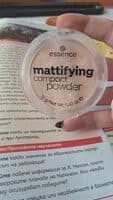 Mattifying compact powder