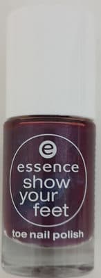 show your feet toe nail polish