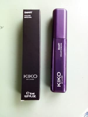 mascara violet