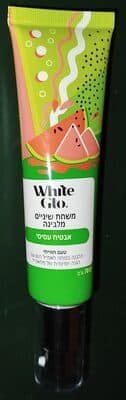 משחת שיניים מלבינה. אבטיח עסיסי