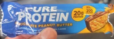 CHOCOLATE PEANUT BUTTER protein bar