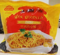 Wok noodles curry