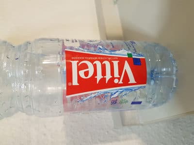 Natürliches Mineralwasser