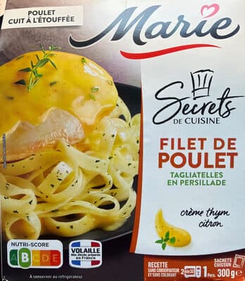 Filet de poulet, crème thym citron et tagliatelles en persillade