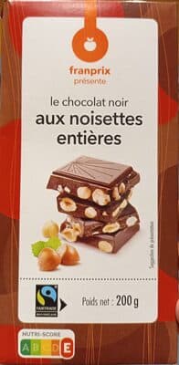 Le chocolat noir aux noisettes entières