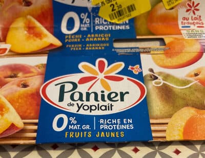 Panier de Yoplait 0% Fruits jaunes