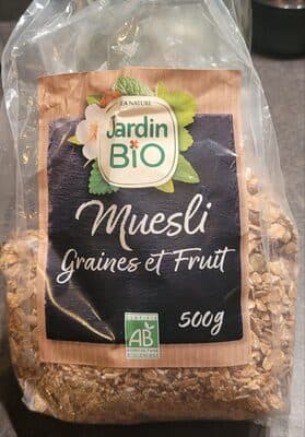 Muesli graines et fruit