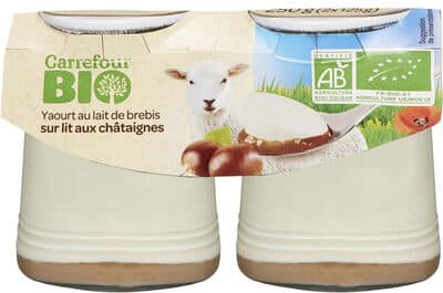 Yaourt au lait de brebis sur lit aux châtaignes