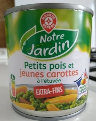 Petits pois et jeunes carottes