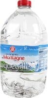 Eau de source de montagne fontaine
