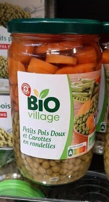 Petits pois doux et carottes en rondelles