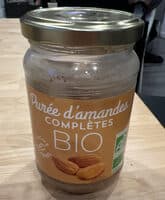 Purée d’amandes complètes
