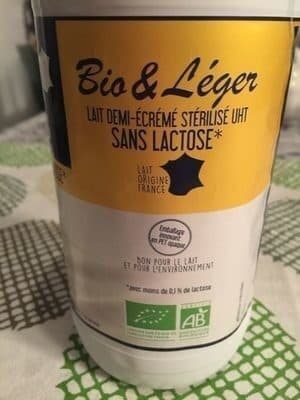 Lait demi-écrémé stérilisé UHT sans lactose