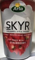 Skyr fat free strawberry yogurt