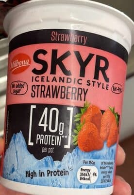 Icelandic Style Strawberry Skyr
