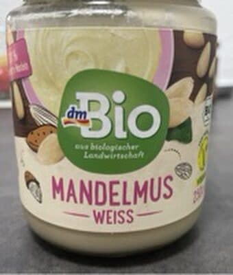 Mandelmus weiss