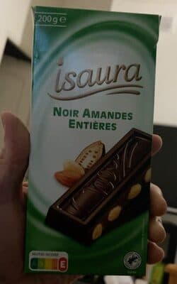 Noir amandes entières