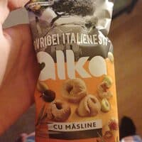 Pretzels with olives