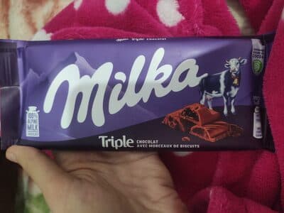 milka triple chocolat avec morceaux de biscuits
