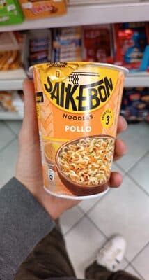 Saikebon noodles Pollo