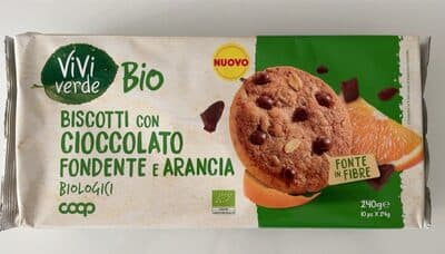 Biscotti con cioccolato fondente e arancia