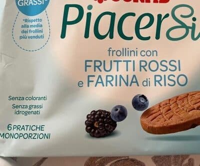 FROLLINI CON FRUTTI ROSSI E FARINA DI RISO
