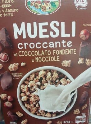 Muesli croccante al cioccolato e nocciole