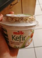 Kefir con Muesli croccante alla nocciola