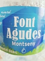 Agua mineral natural