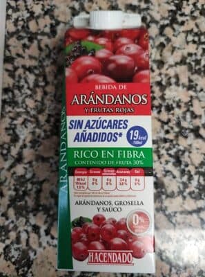 Bebida de arándanos y frutas rojas