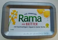 Rama mit Butter mit Meersalz