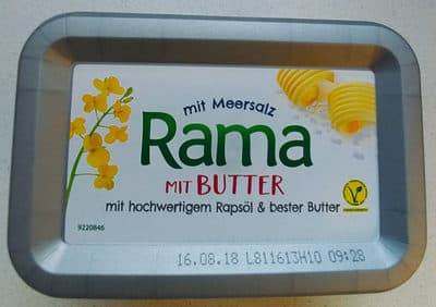 Rama mit Butter mit Meersalz