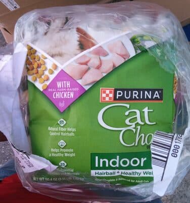Cat chow with Chicken