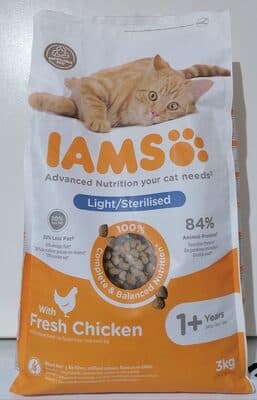 Iams Advanced Nutrition Light/Sterilised with Fresh Chicken 1+ years