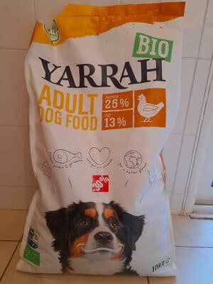 yarrah bio adult dog food