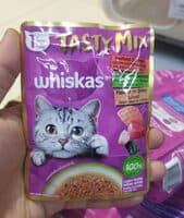 Whiskas tasty mix seafood wakame