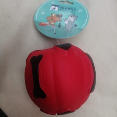 pelota rechinadora perro
