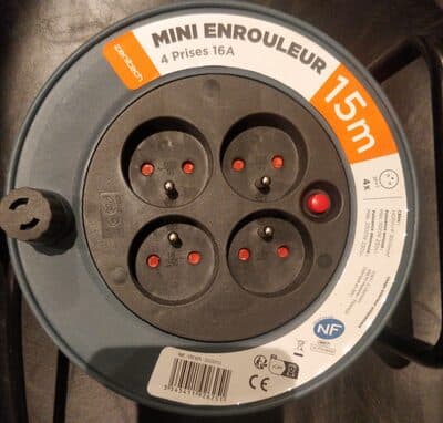 Mini enrouleur 4 prises 16A 15m